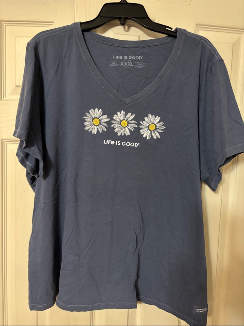 Life Is Good Blue V Neck Tee with White Daisies XXXL SIZE
